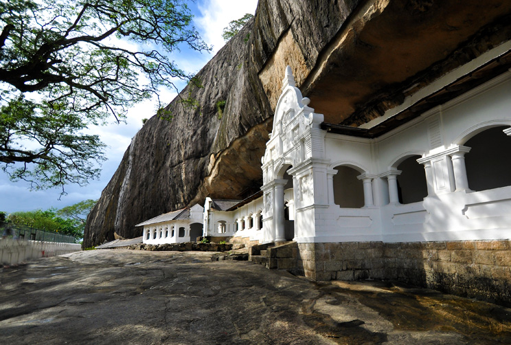 Dambulla Cave Temple