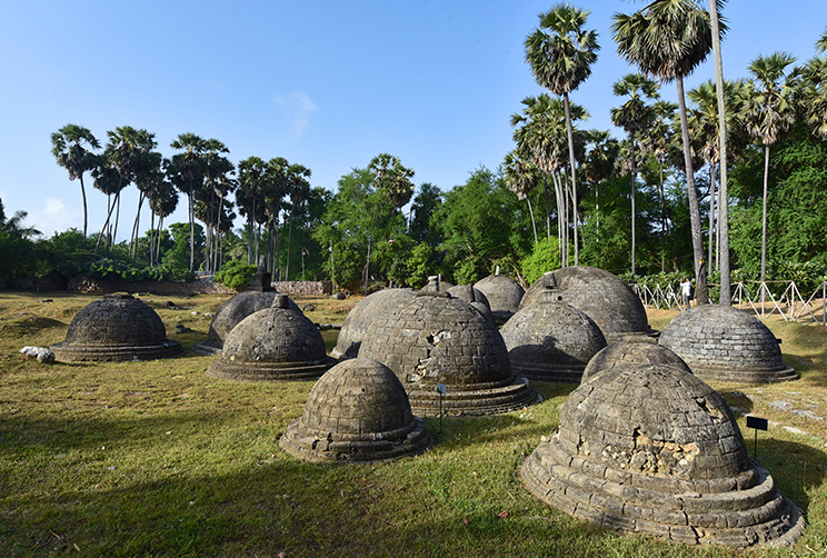 4. Kadurugoda Temple